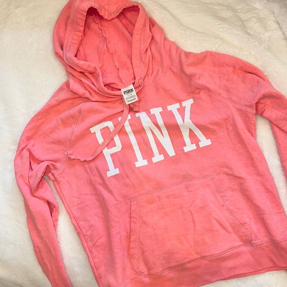 PINK HOODIE SIZE L
